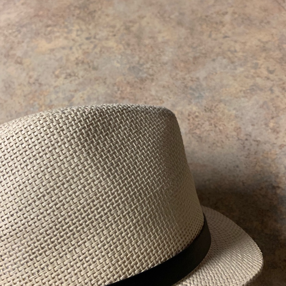 Hat - Picture 3 of 4